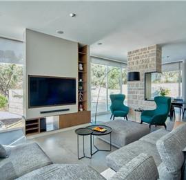 6 bedroom villa with pool and roof terrace, Sveti Staffan, sleeps 12